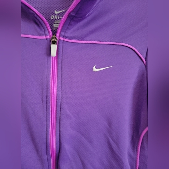 Nike Dri-Fit Girls Purple Zip-up Jacket Size XL - Picture 3 of 6